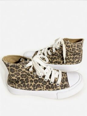 No Boundaries NoBo Leopard Print High Top Chunky Canvas Sneakers 👟🐆⚪️🟤 Size 6
